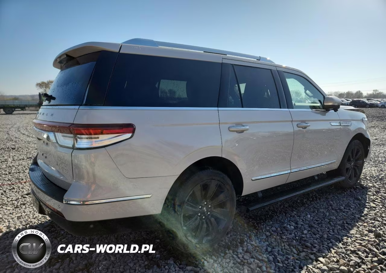 2024 Lincoln Navigator Reserve VIN:5LMJJ2LG9REL11425 - 3