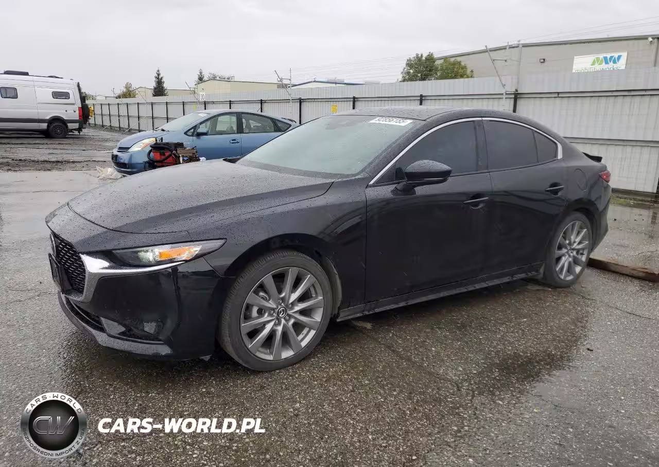 2023 Mazda 3 Preferred