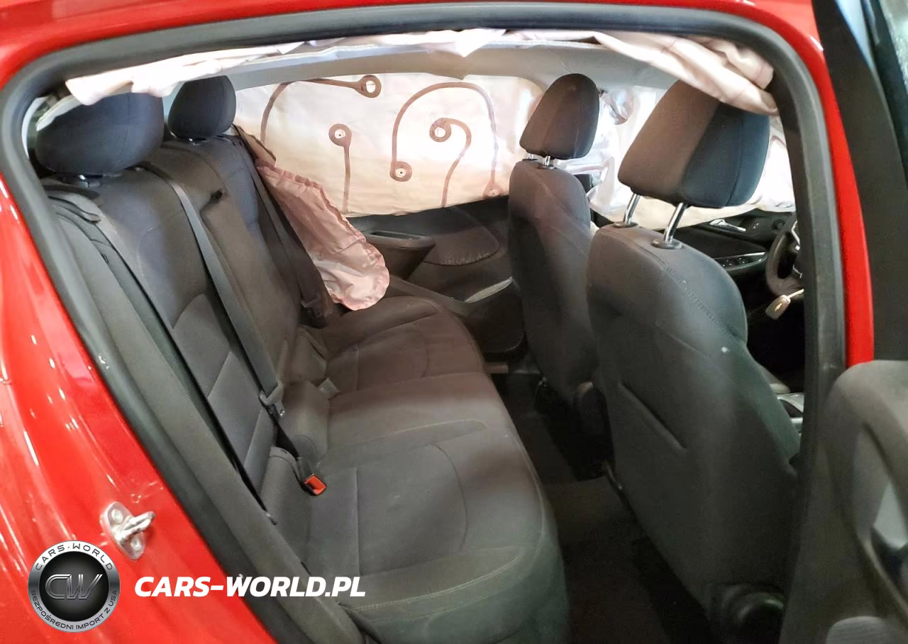 2018 Chevrolet Cruze Lt VIN:3G1BE6SM3JS639781 - 10