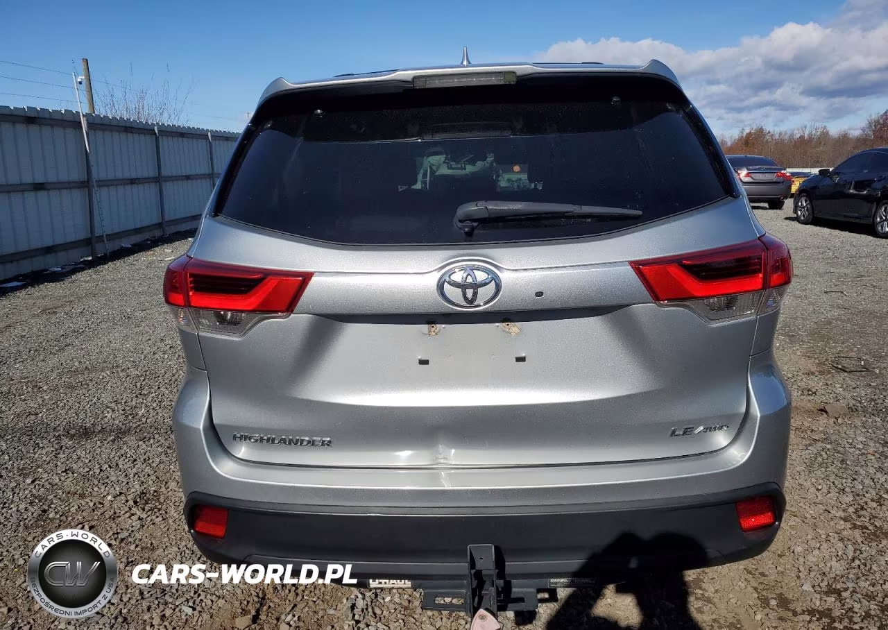 2017 Toyota Highlander Le VIN:5TDBZRFH5HS382311 - 6