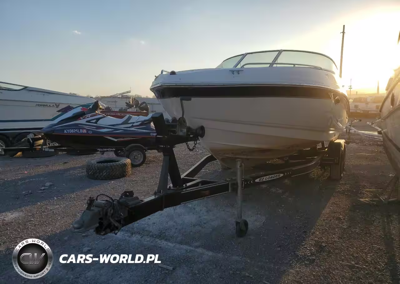 2001 Chaparral 230 Ssi Boat VIN:FGBS0671F000 - 2