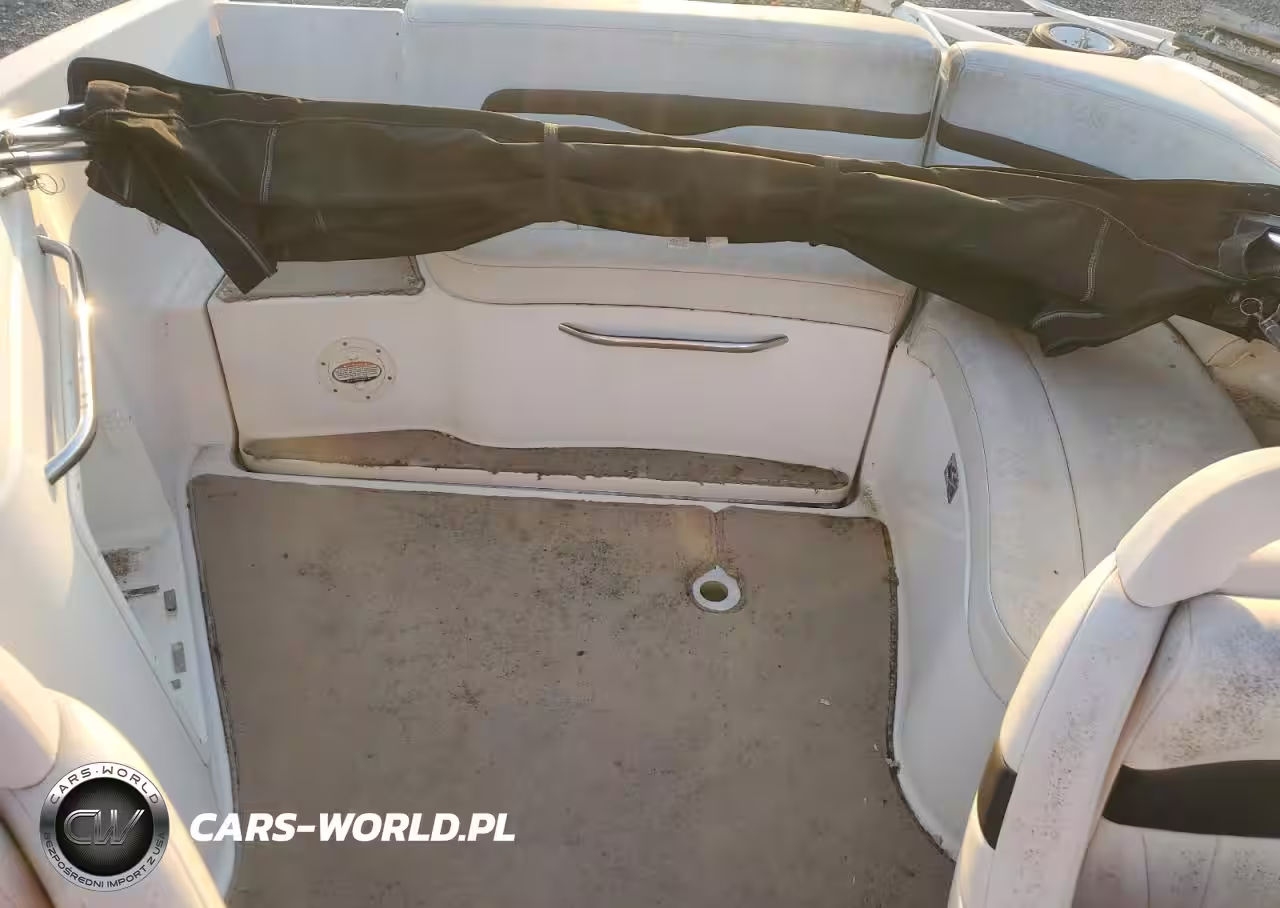2001 Chaparral 230 Ssi Boat VIN:FGBS0671F000 - 6