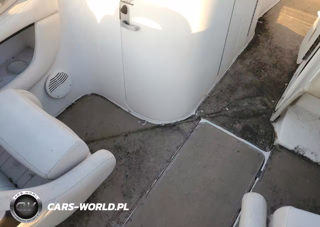 2001 Chaparral 230 Ssi Boat VIN:FGBS0671F000 - 9