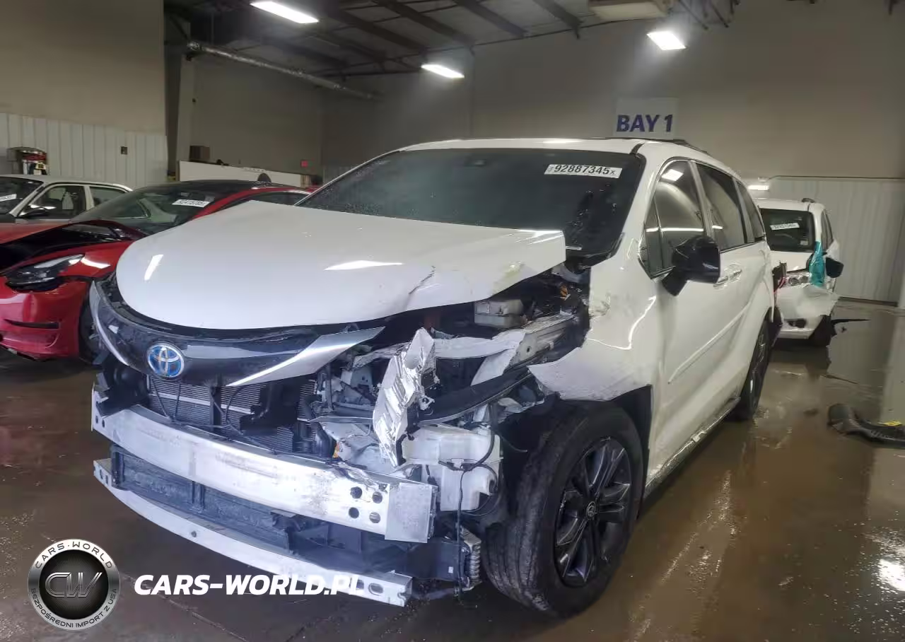 2024 Toyota Sienna Xse