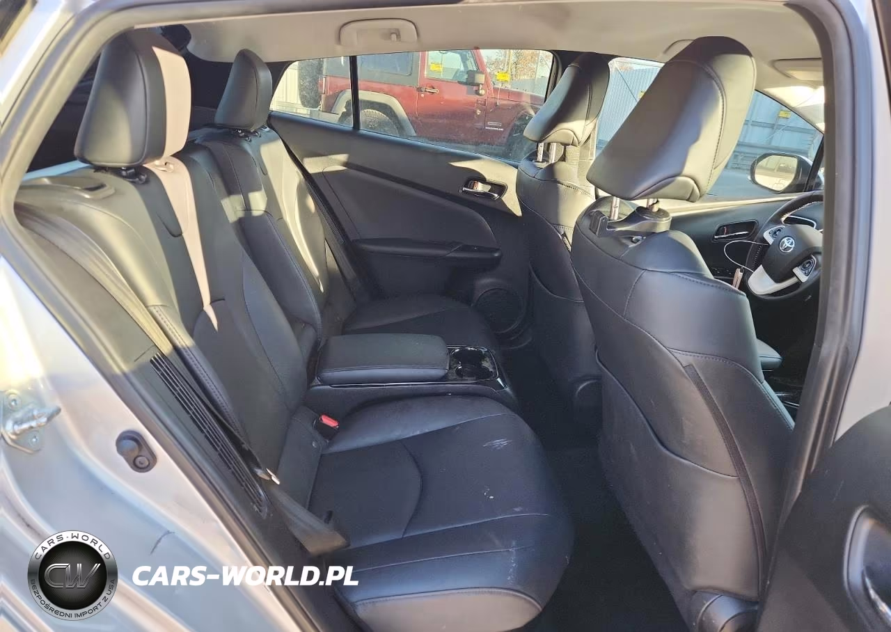 2017 Toyota Prius Prime VIN:JTDKARFP1H3023960 - 10