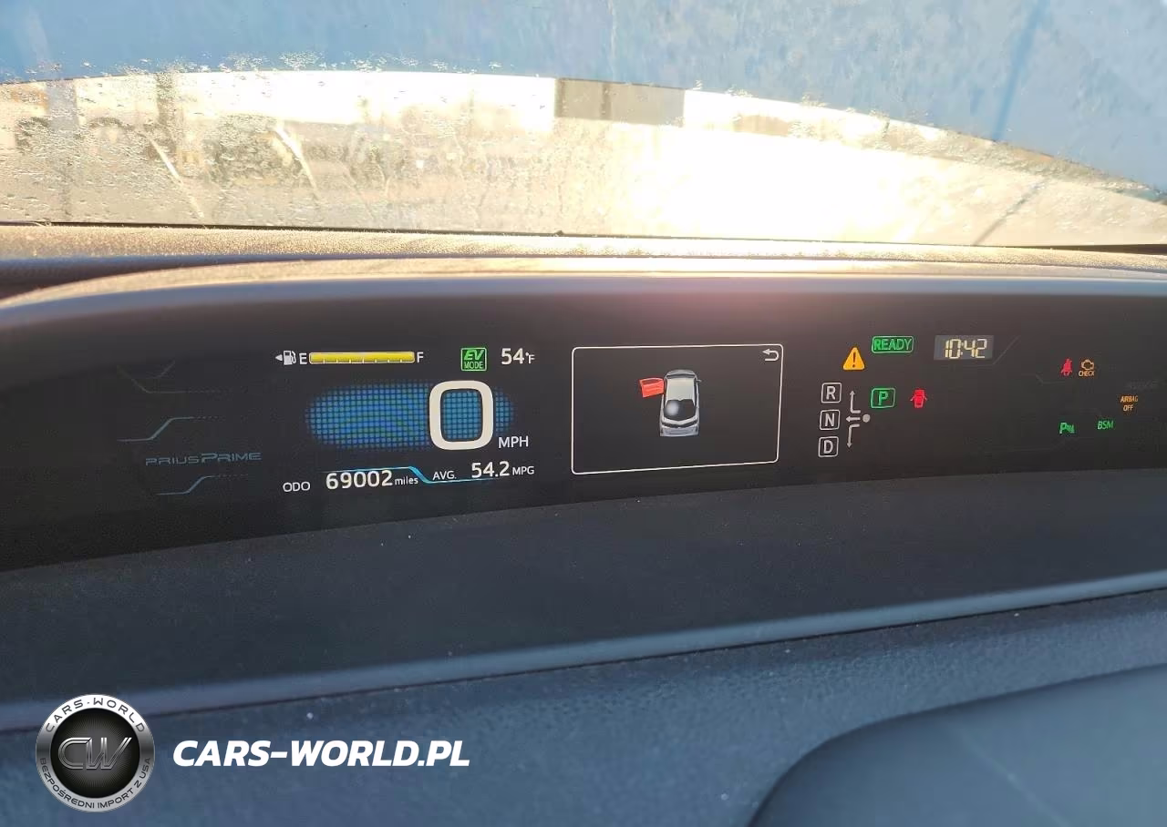 2017 Toyota Prius Prime VIN:JTDKARFP1H3023960 - 9
