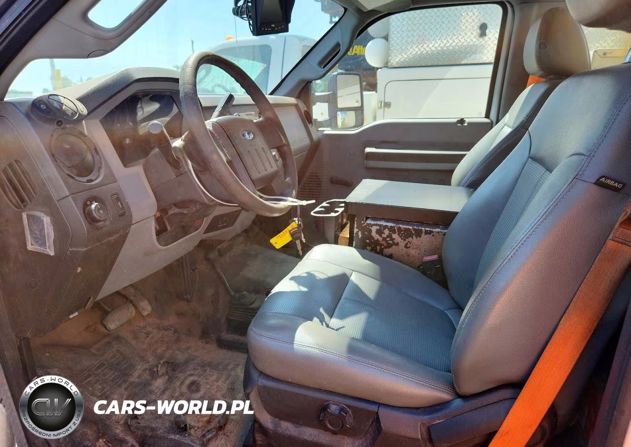 2015 Ford E150 Bucket Truck VIN:1FDUF4HY9FEA16996 - 7
