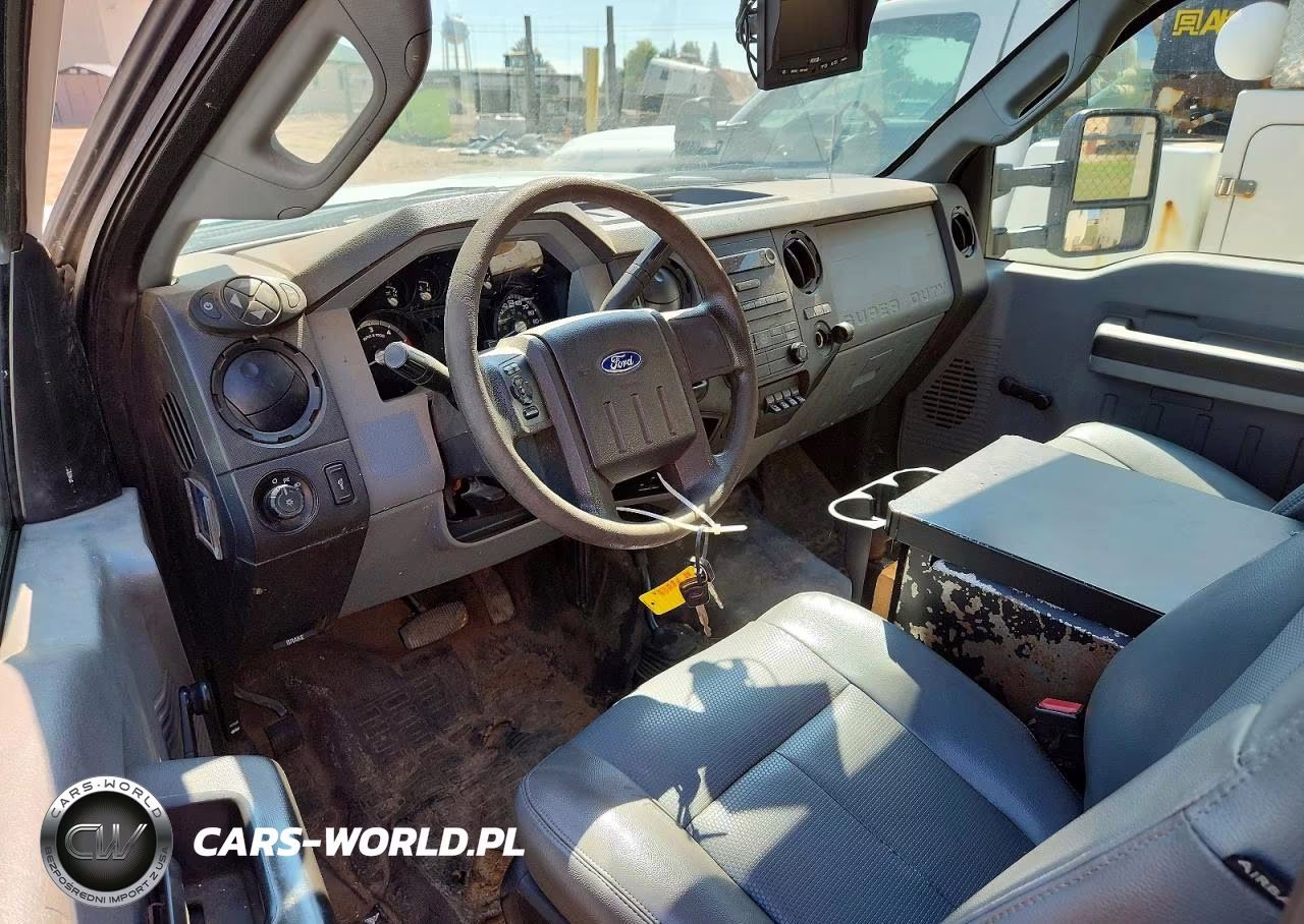 2015 Ford E150 Bucket Truck VIN:1FDUF4HY9FEA16996 - 8