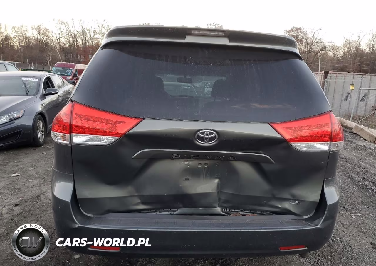 2013 Toyota Sienna VIN:5TDKK3DC3DS366319 - 6