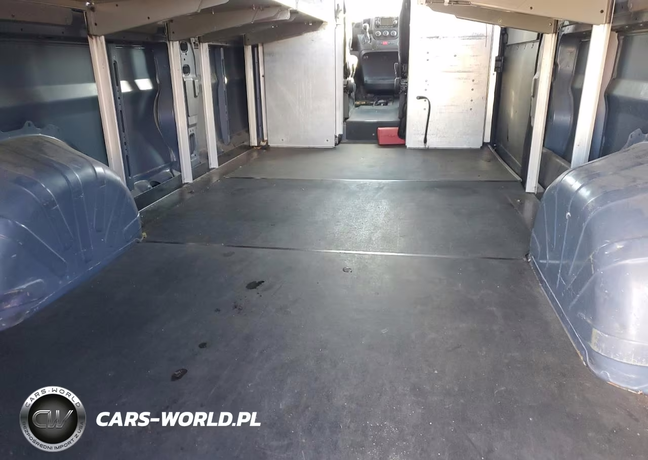 2020 Ram Promaster 3500 Delivery Van VIN:3C6URVJG0LE129312 - 10