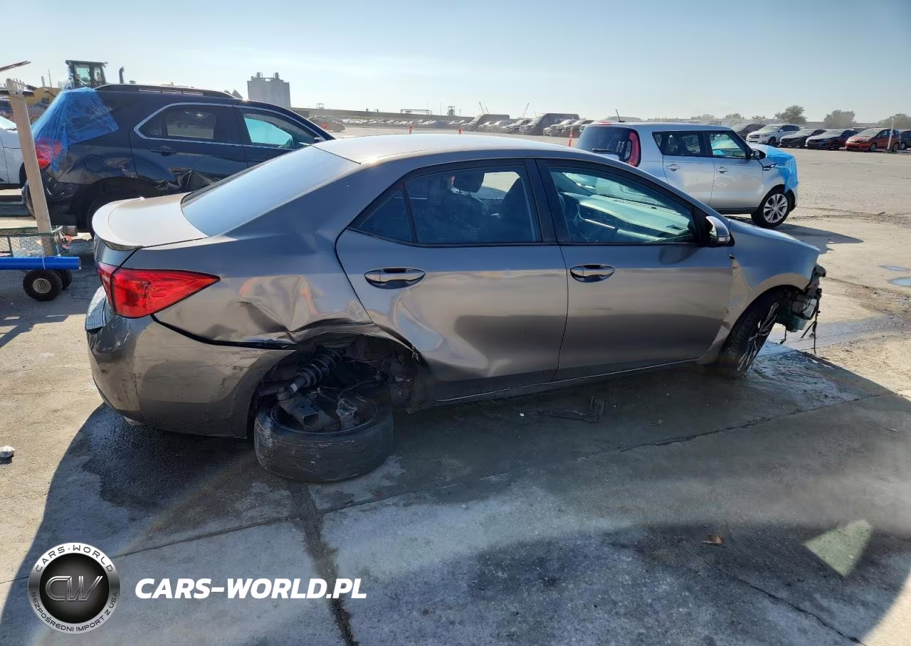 2017 Toyota Corolla Se VIN:2T1BURHE9HC754825 - 3