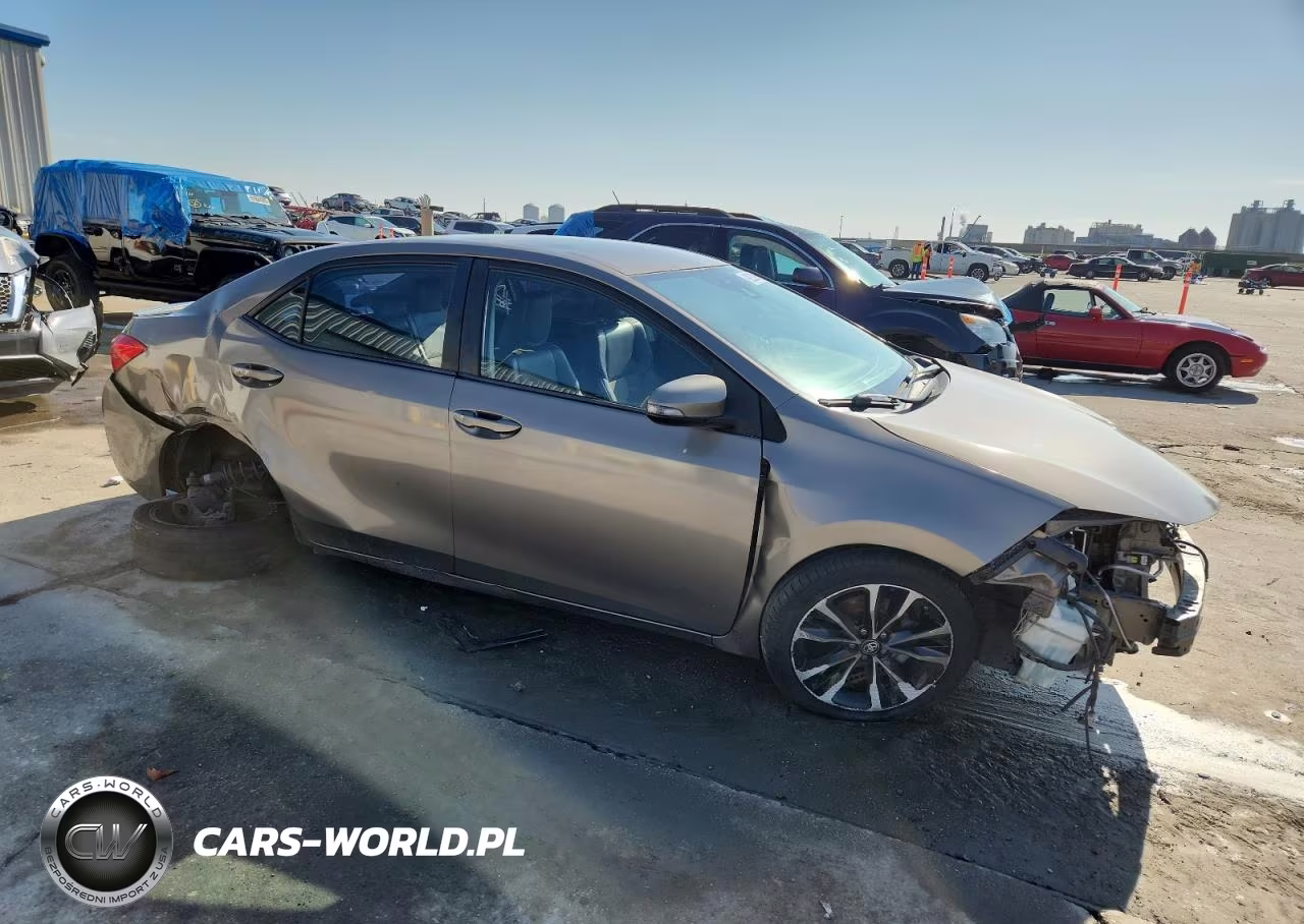 2017 Toyota Corolla Se VIN:2T1BURHE9HC754825 - 4