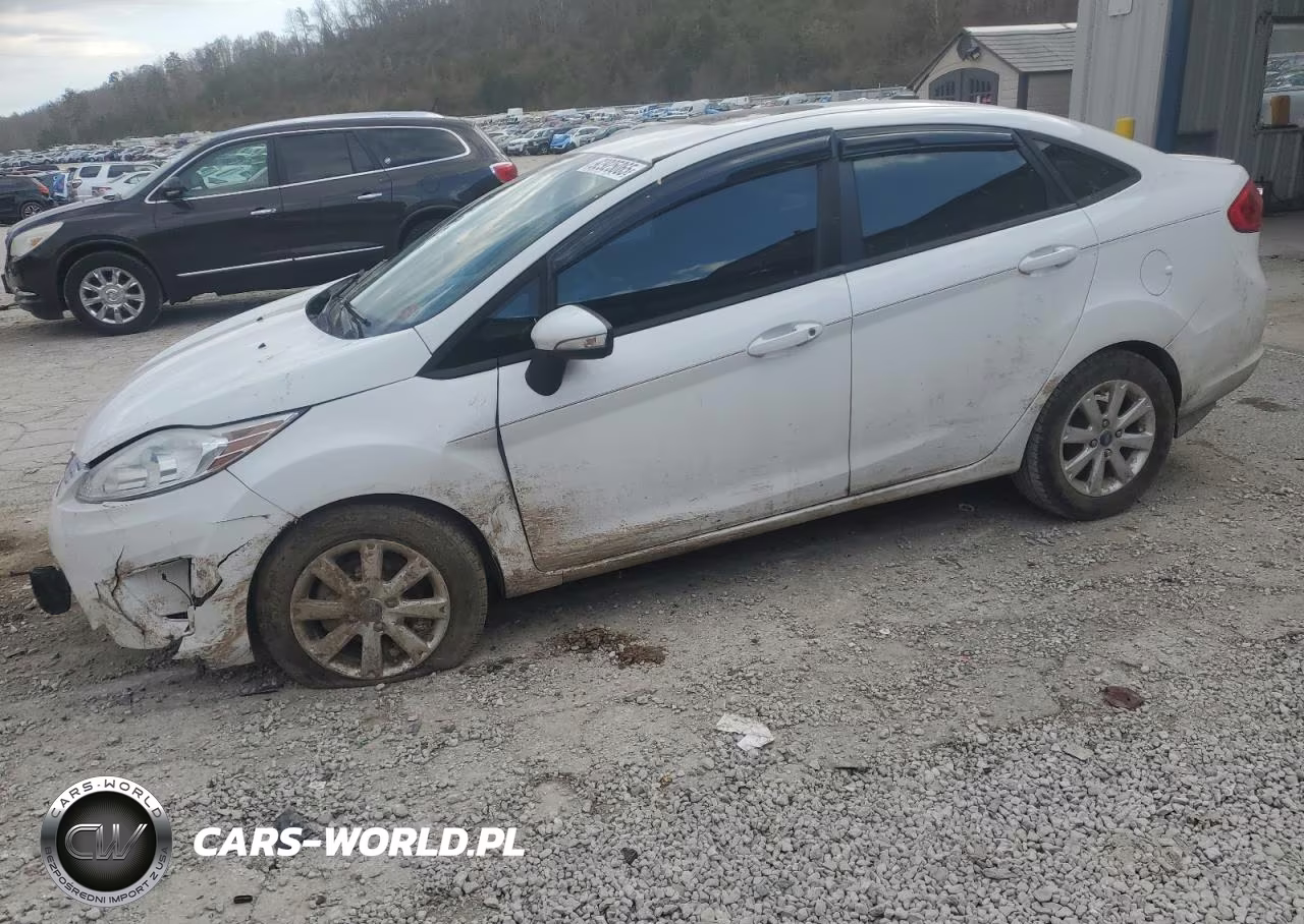 2013 Ford Fiesta Se – zdjęcie 1 z 12