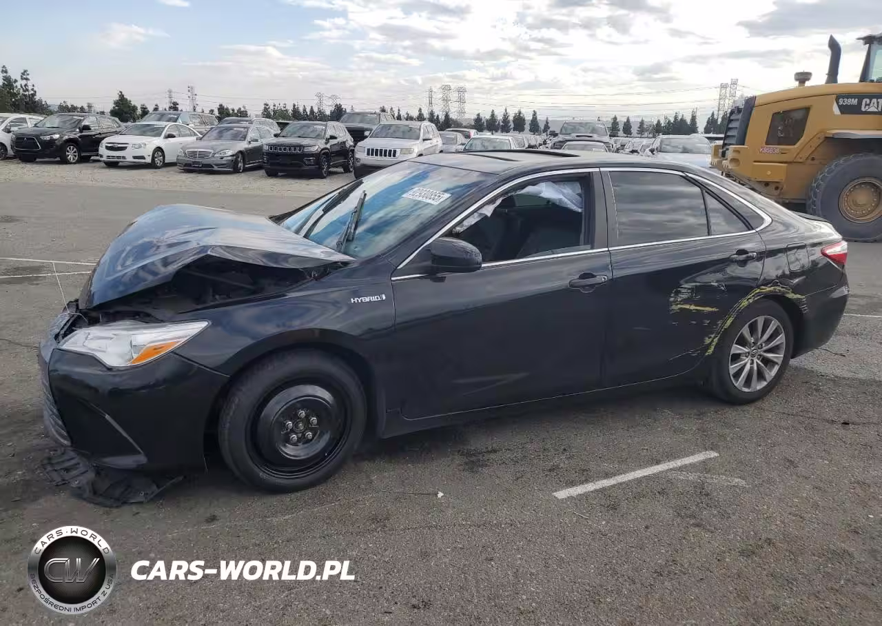 2015 Toyota Camry Hybrid