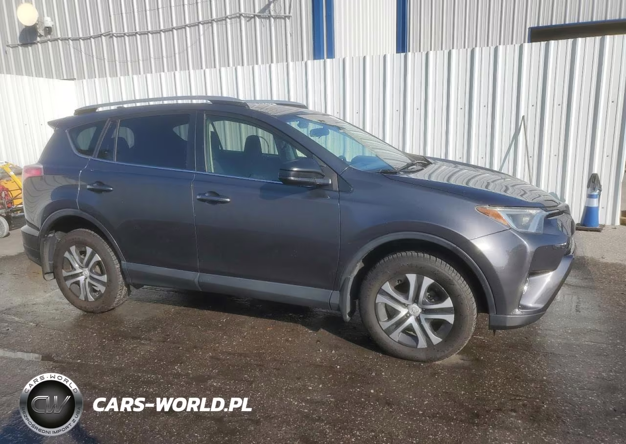 2017 Toyota Rav4 Le VIN:JTMBFREV9HJ144376 - 4