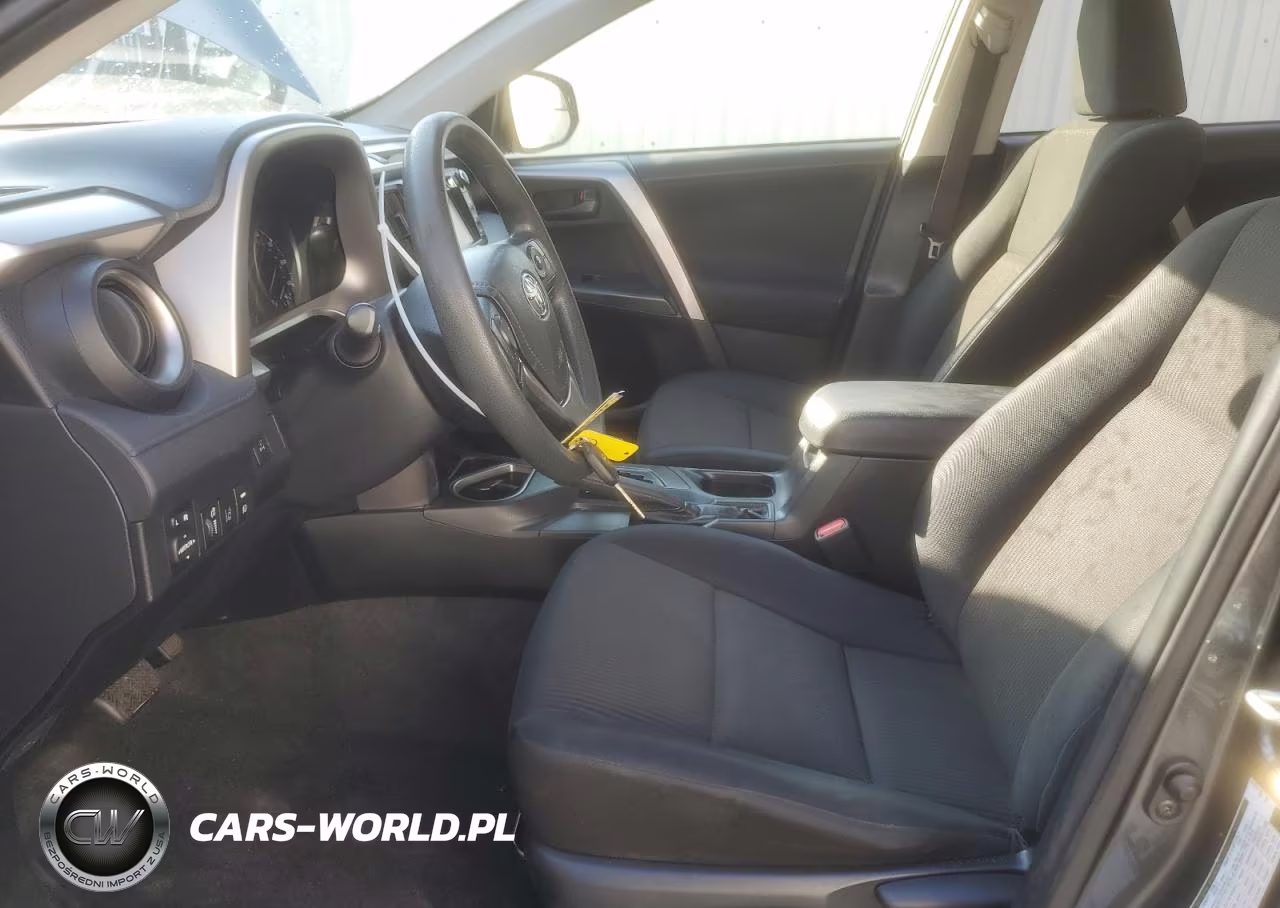 2017 Toyota Rav4 Le VIN:JTMBFREV9HJ144376 - 7