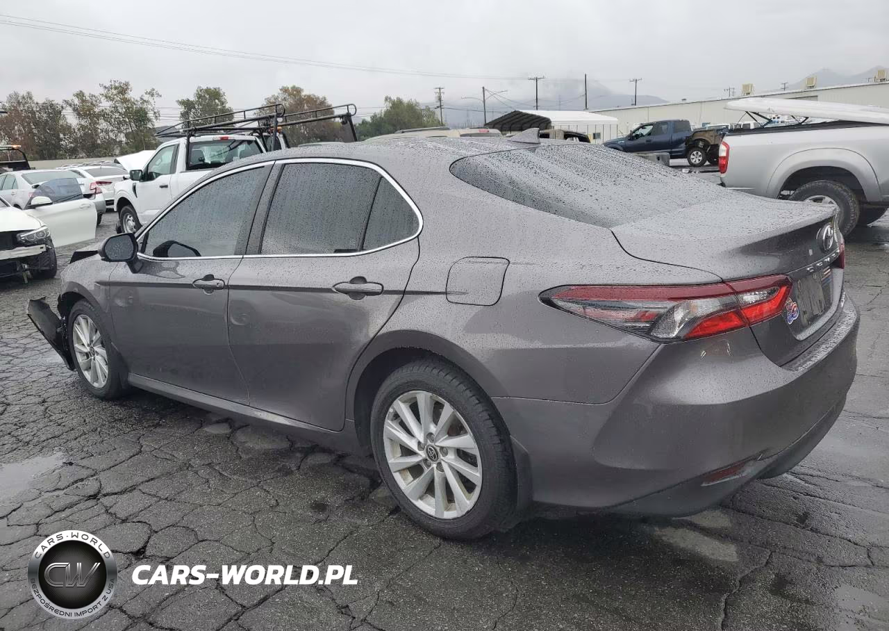 2022 Toyota Camry Le VIN:4T1C11BKXNU050110 - 2