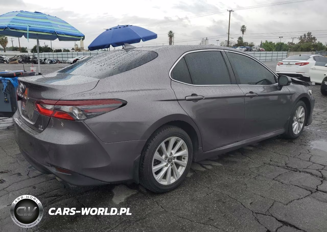 2022 Toyota Camry Le VIN:4T1C11BKXNU050110 - 3