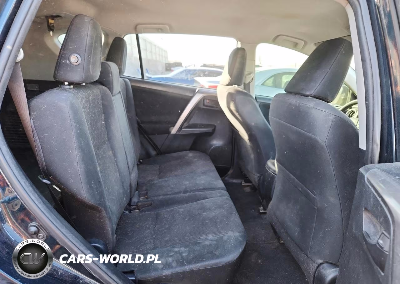 2018 Toyota Rav4 Le VIN:JTMBFREVXJJ201237 - 11