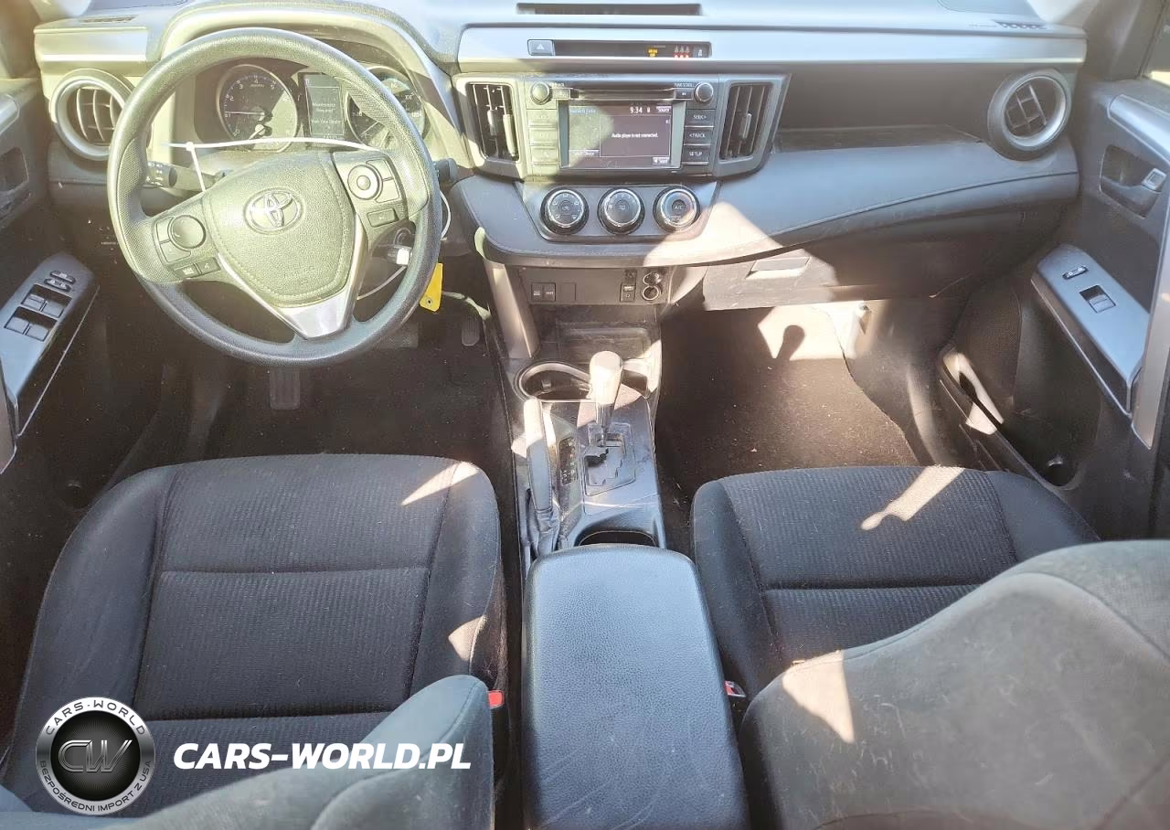 2018 Toyota Rav4 Le VIN:JTMBFREVXJJ201237 - 8
