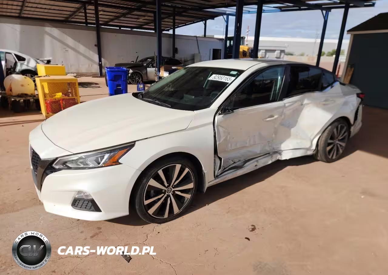 2020 Nissan Altima Sr