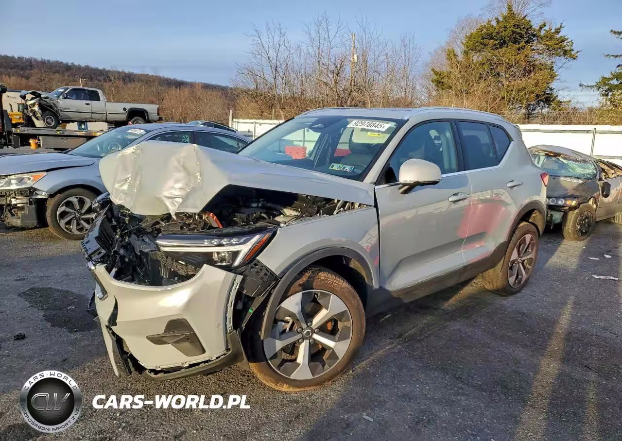 2025 Volvo Xc40 Plus