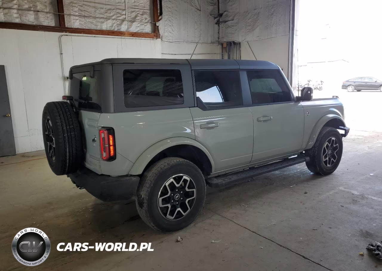 2022 Ford Bronco Base VIN:1FMEE5BP8NLB55640 - 3