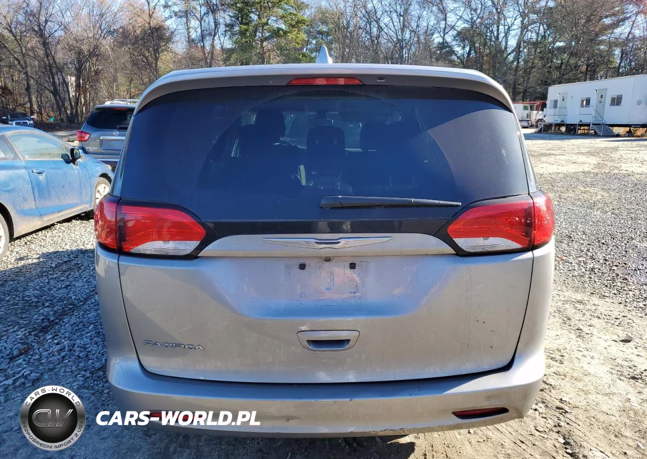 2017 Chrysler Pacifica Lx VIN:2C4RC1CG0HR565864 - 6
