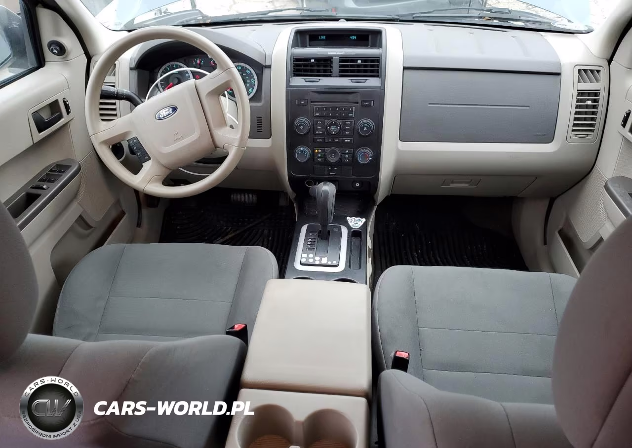 2012 Ford Escape Xls VIN:1FMCU0C76CKB11098 - 8
