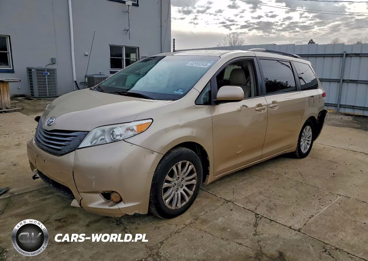 2014 Toyota Sienna Xle