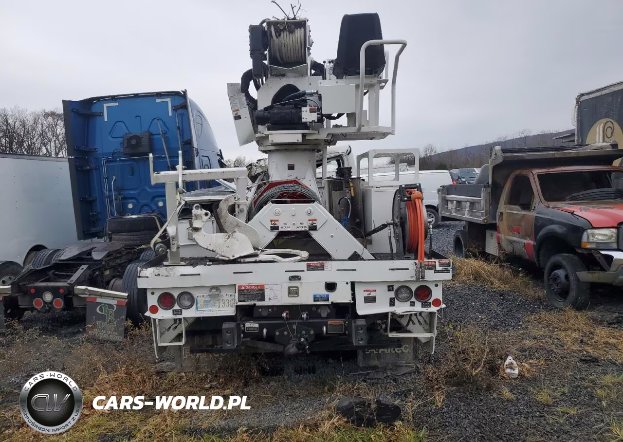 2025 Freightliner Business Class M2 Digger Derrick Truck VIN:1FVACXFC7SHVT9729 - 6