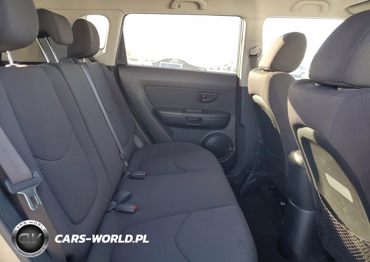 2013 Kia Soul VIN:KNDJT2A51D7561175 - 10