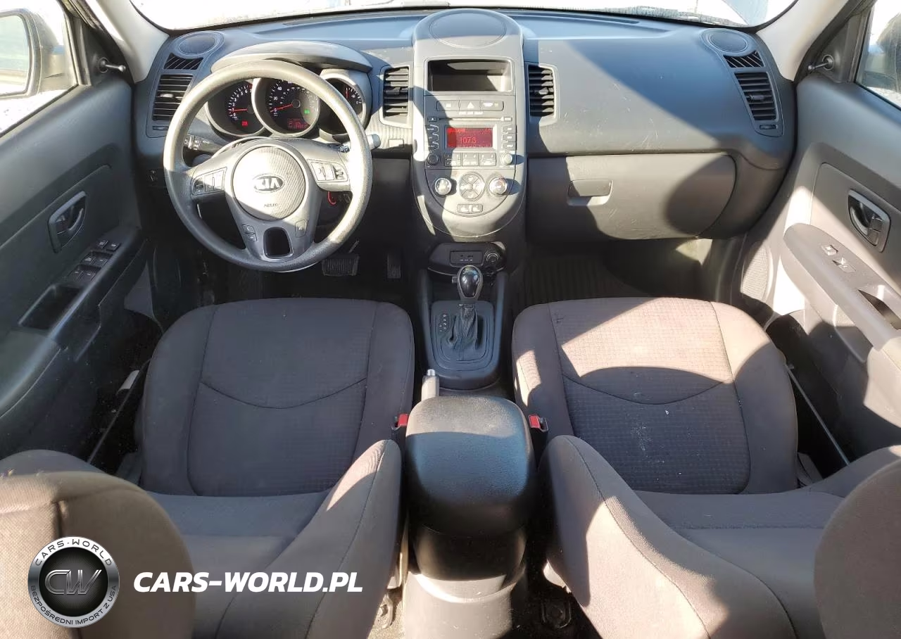 2013 Kia Soul VIN:KNDJT2A51D7561175 - 8