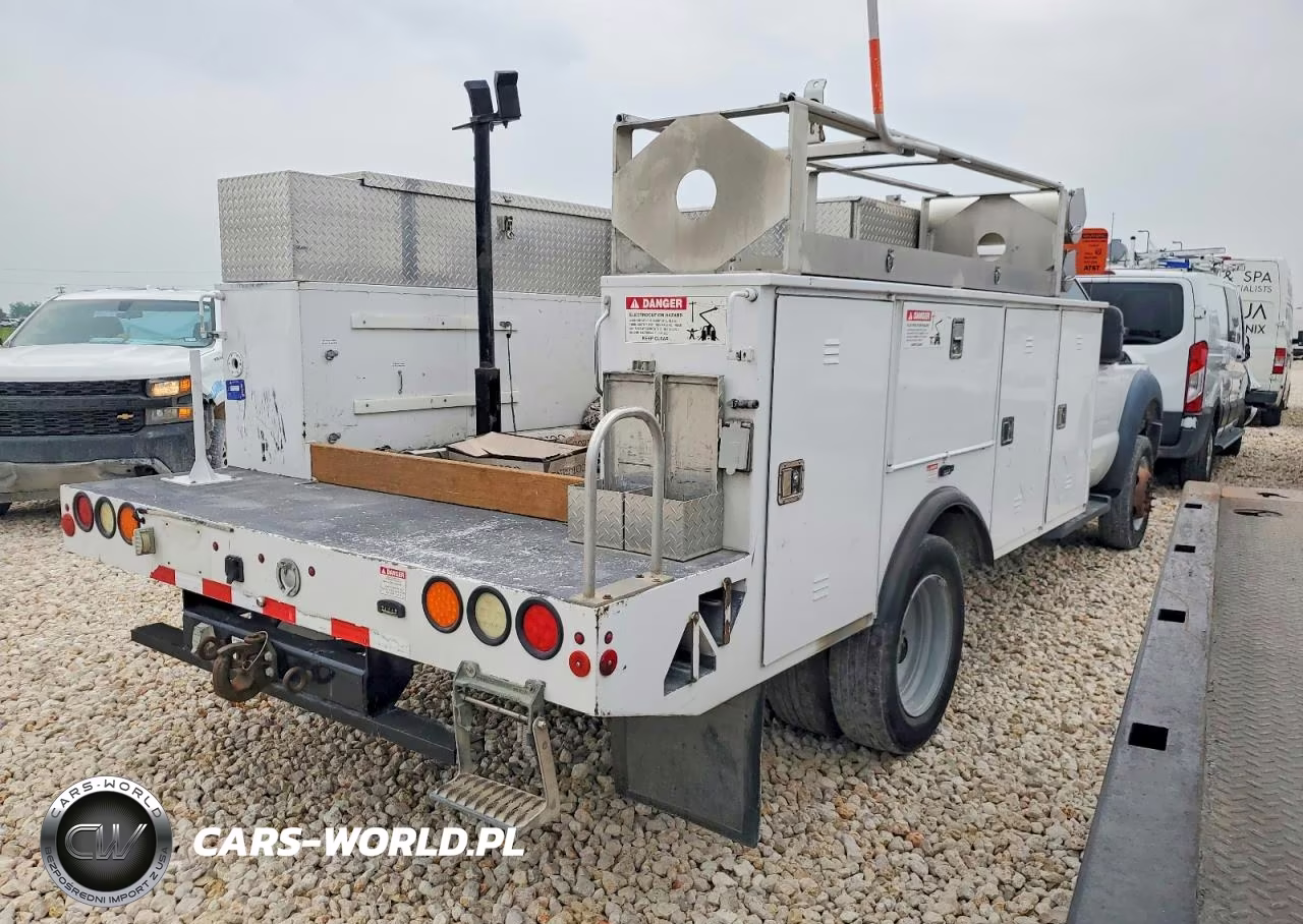 2015 Ford F450 Bucket Truck VIN:1FDUF4GY0FED21112 - 4