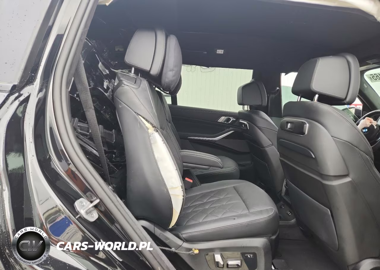 2025 BMW X7 xDrive40I VIN:5UX23EM04S9W51796 - 10