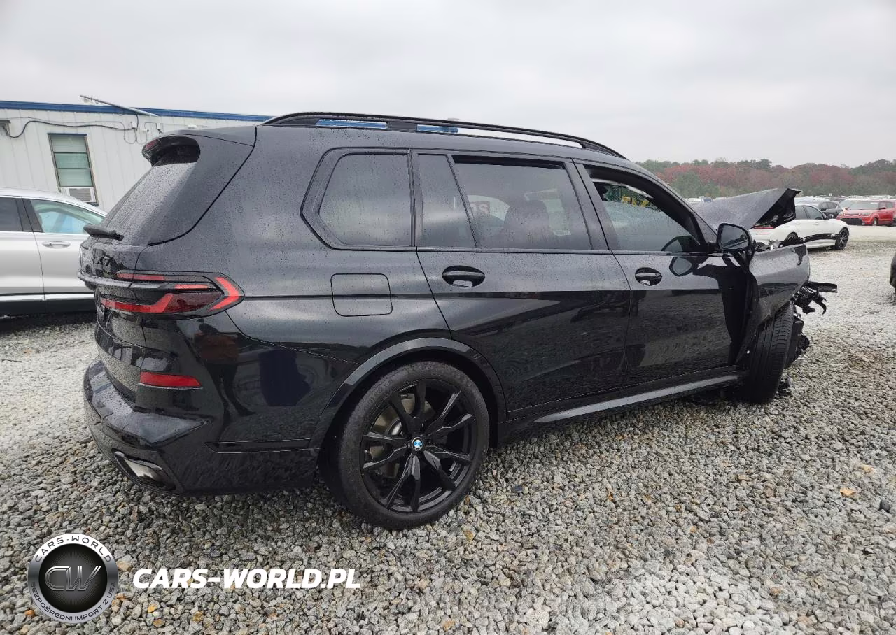 2025 BMW X7 xDrive40I VIN:5UX23EM04S9W51796 - 3
