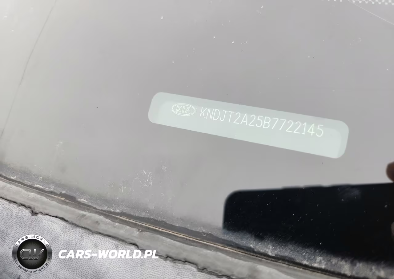 2011 Kia Soul + VIN:KNDJT2A25B7722145 - 12