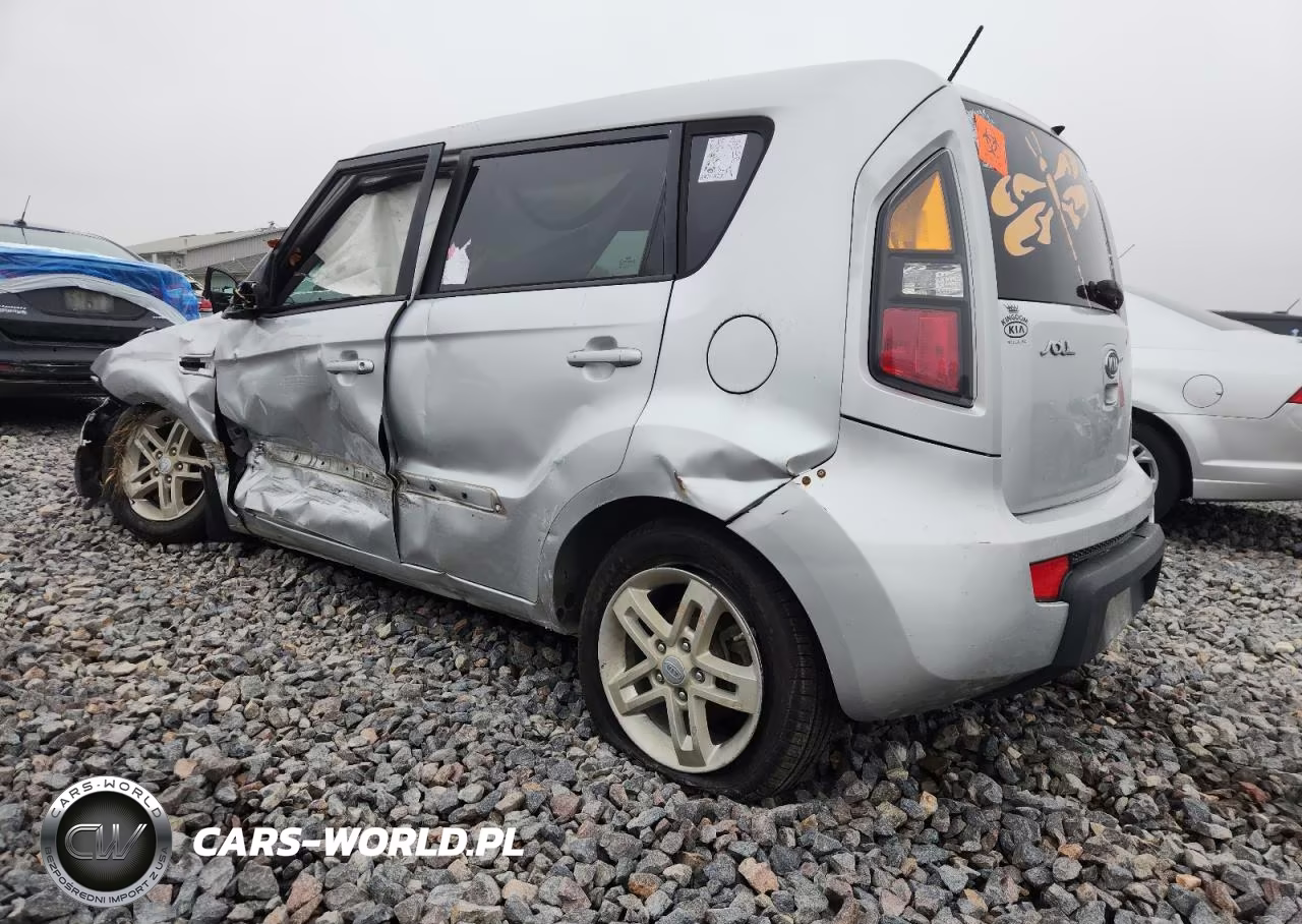 2011 Kia Soul + VIN:KNDJT2A25B7722145 - 2