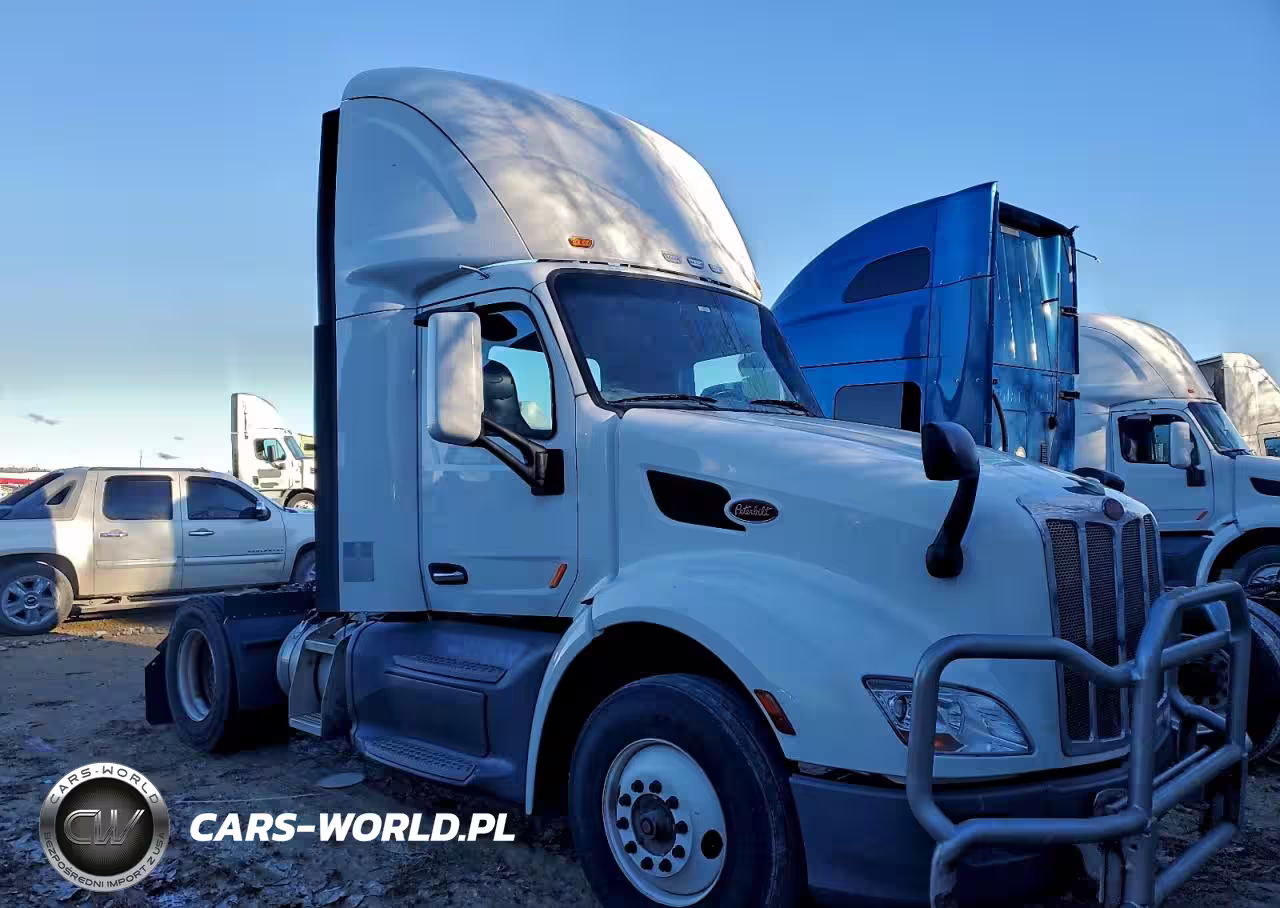 2019 Peterbilt 579 Semi Truck
