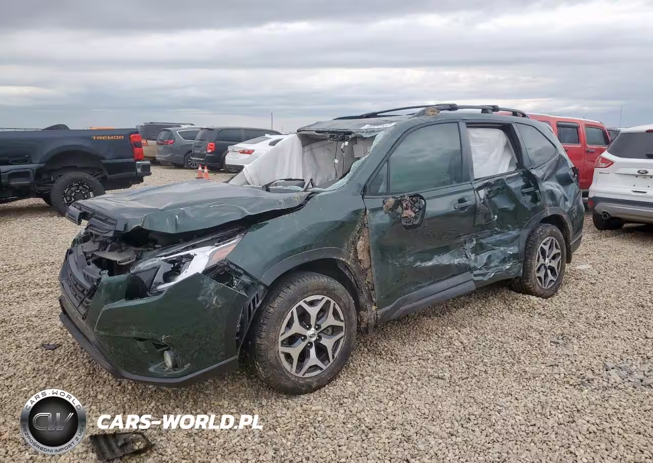 2024 Subaru Forester Premium