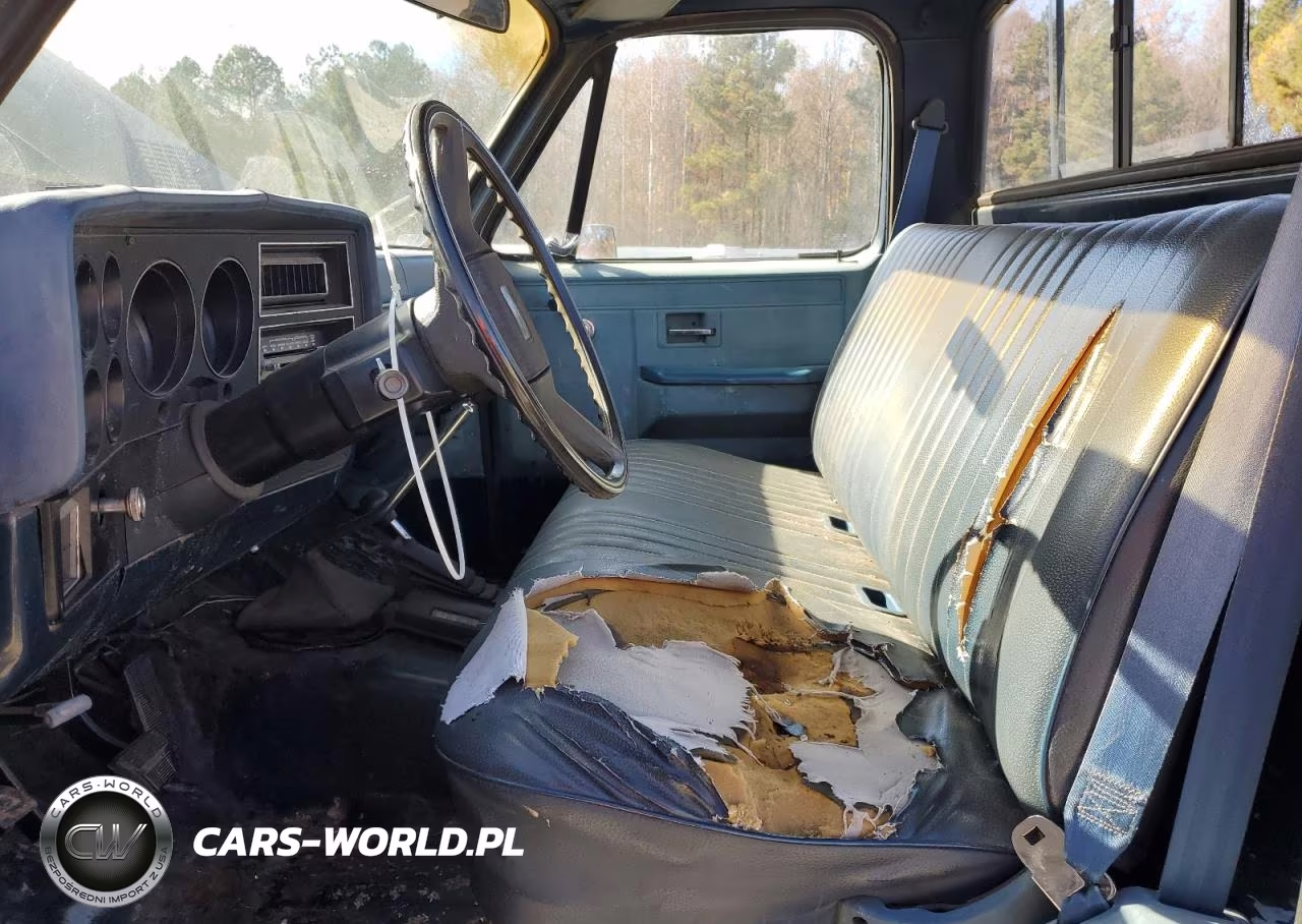 1985 Chevrolet K10 VIN:1GCEK14HXFF343183 - 7