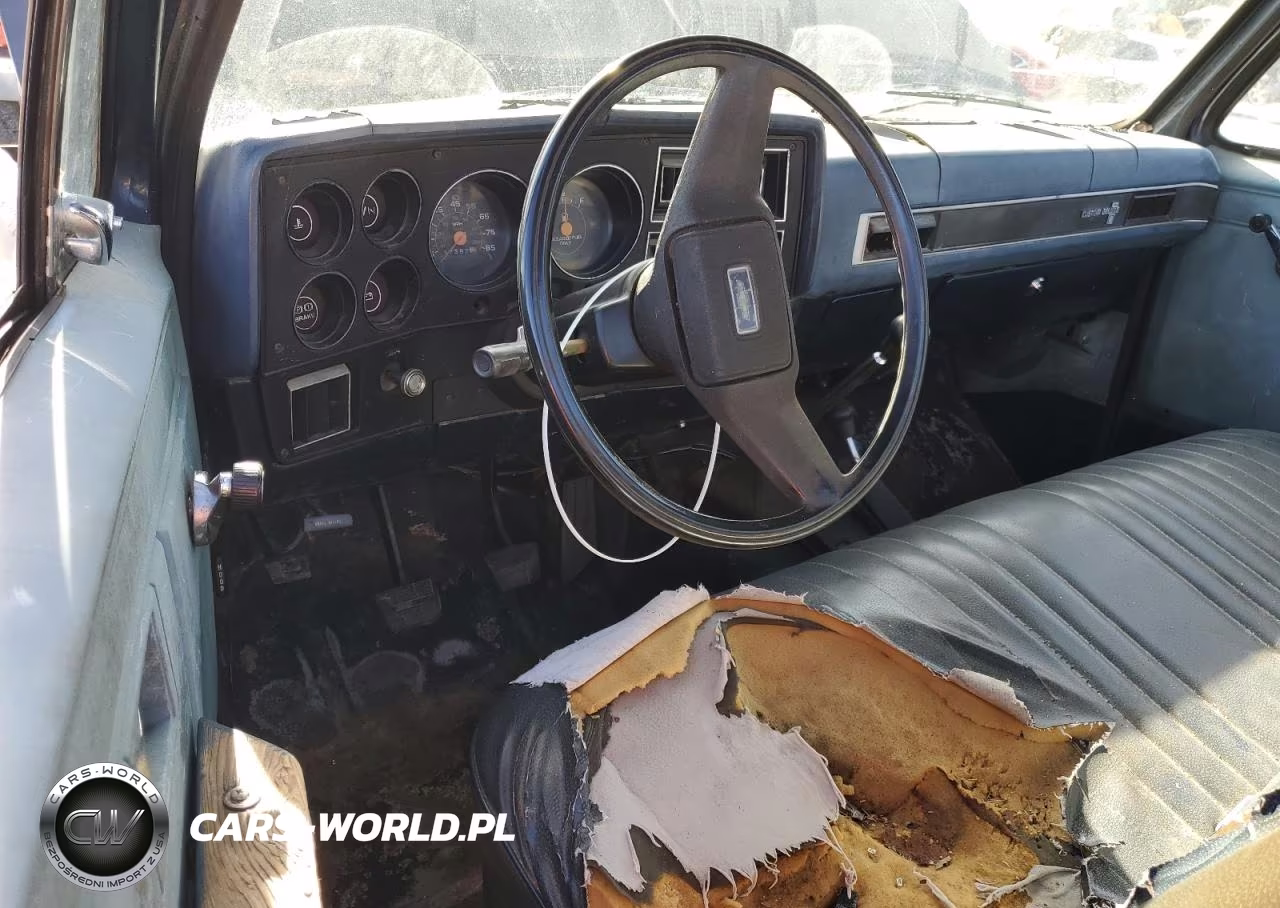 1985 Chevrolet K10 VIN:1GCEK14HXFF343183 - 8