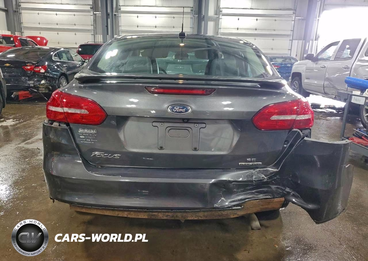 2015 Ford Focus Se VIN:1FADP3F21FL210854 - 6