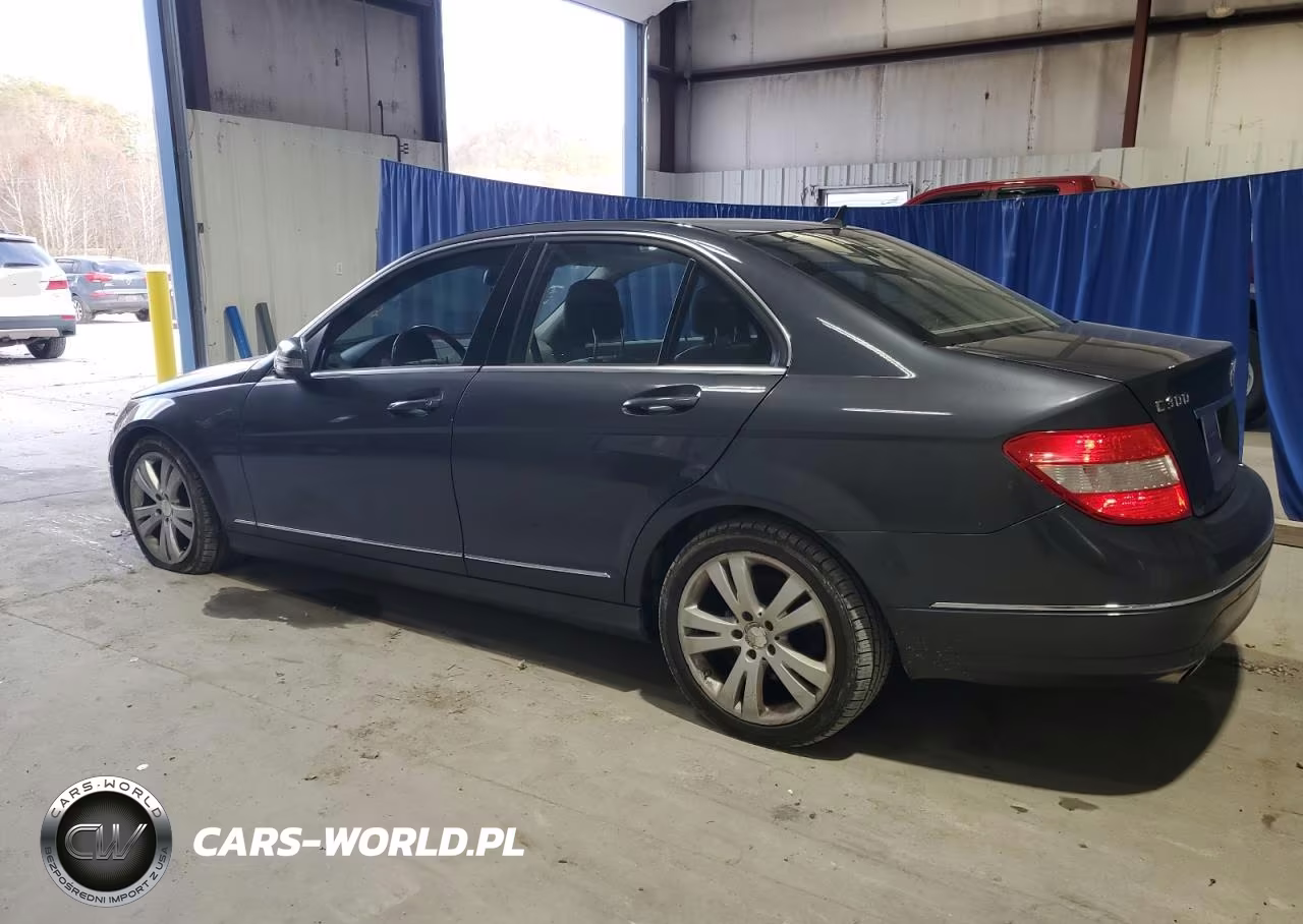 2011 Mercedes-Benz C 300 4Matic VIN:WDDGF8BBXBR133833 - 2