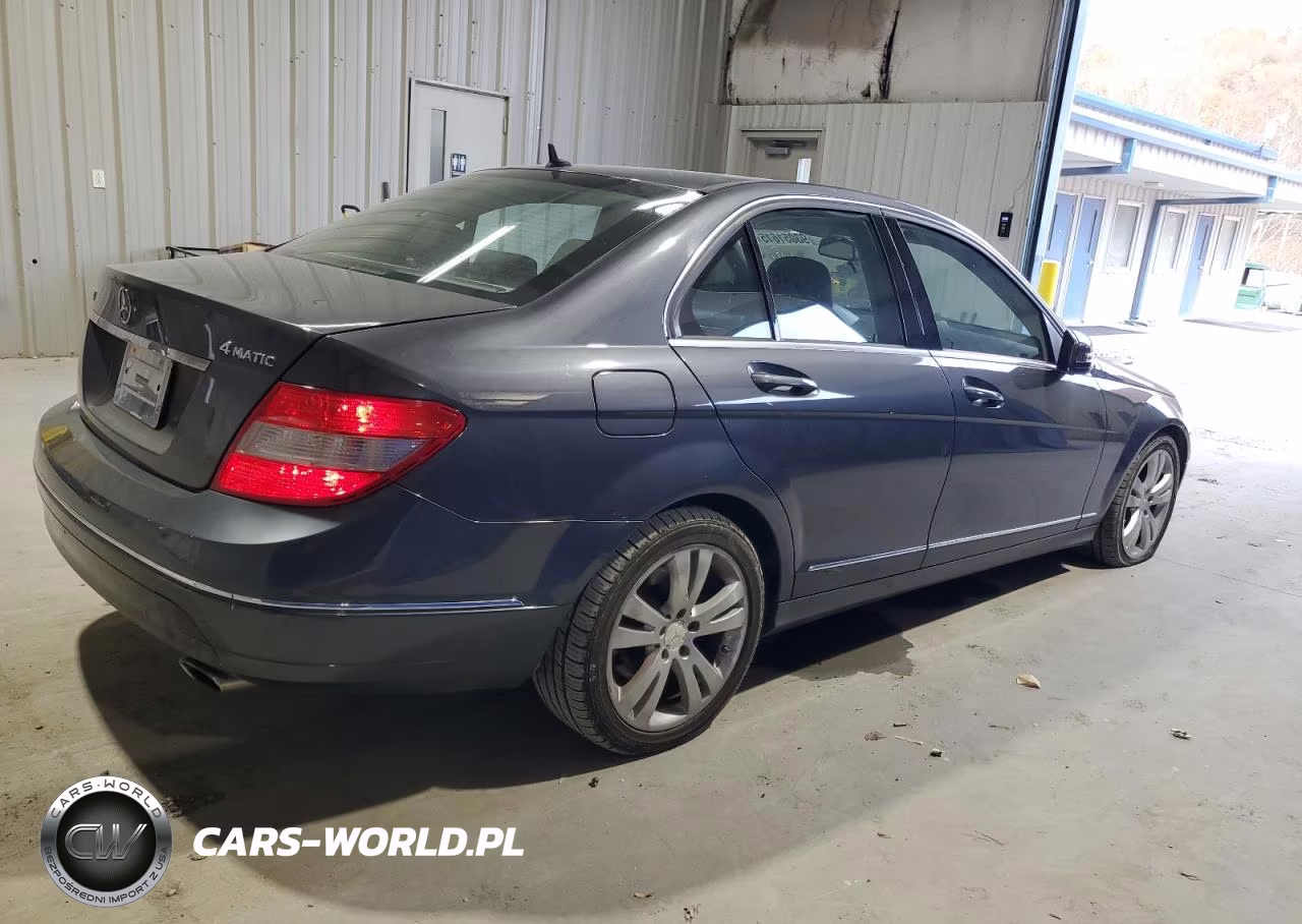 2011 Mercedes-Benz C 300 4Matic VIN:WDDGF8BBXBR133833 - 3