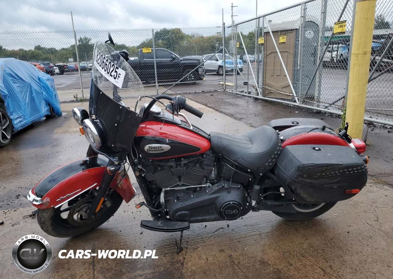 2022 Harley-Davidson Flhcs VIN:1HD1YBK12NB043330 - 3