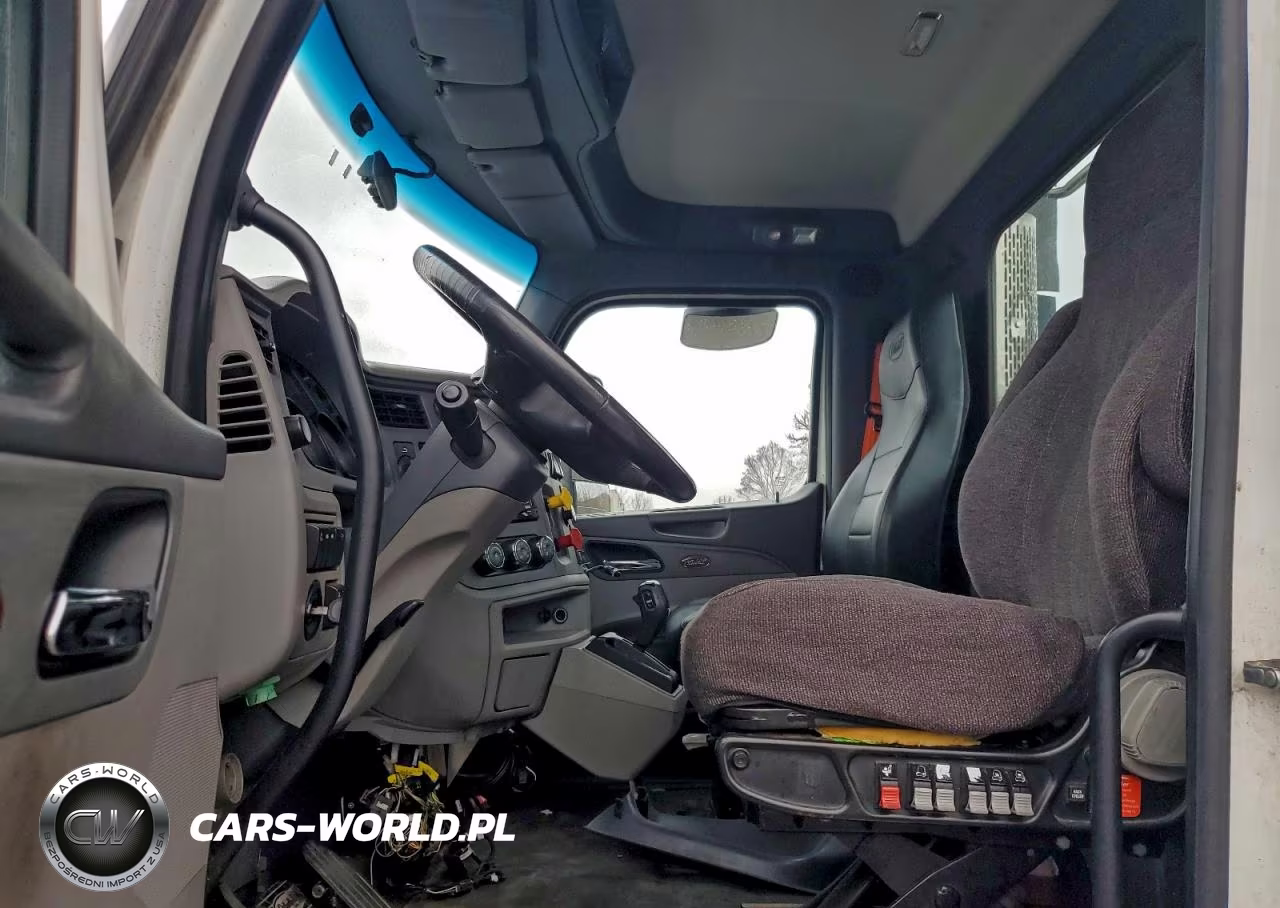 2016 Peterbilt 579 Semi Truck VIN:1XPBA48X2GD339732 - 6