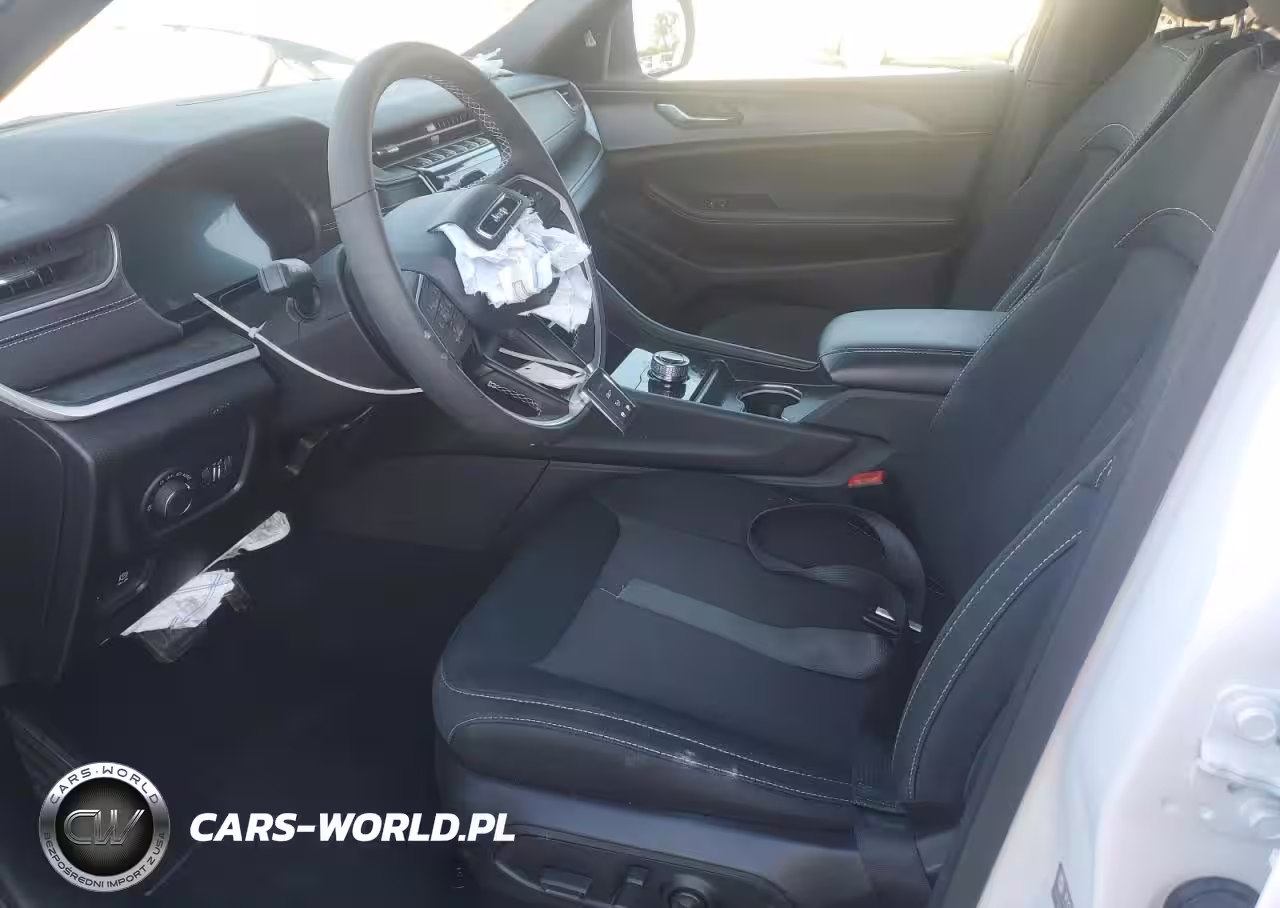 2025 Jeep Grand Cherokee Laredo VIN:1C4RJGAG5SC288978 - 7