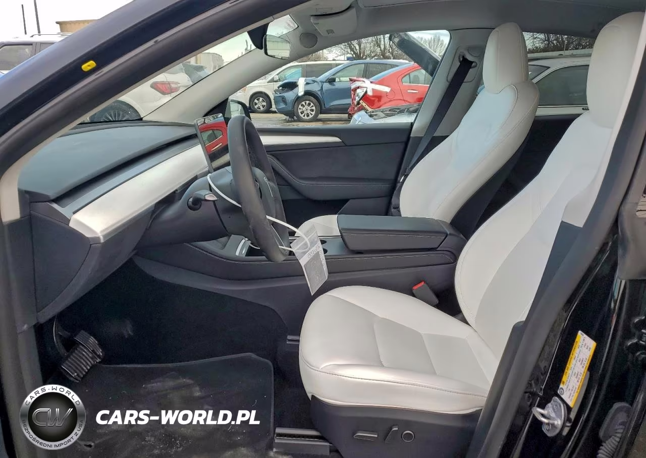 2024 Tesla Model Y VIN:7SAYGDED8RF230355 - 7
