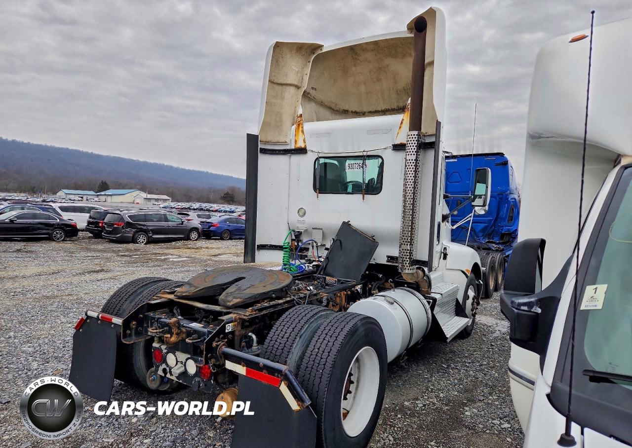 2013 Kenworth T660 Semi Truck VIN:1XKAA48X2DJ354794 - 4
